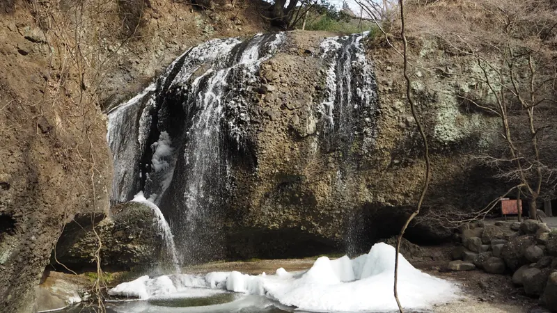 Frozen Tsukimachi Falls in winter