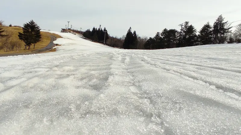 Snow-covered Chausuyama ski slope