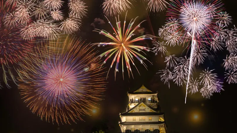 Fireworks above Gifu Castle