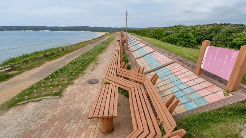 Longest bench facing the ocean