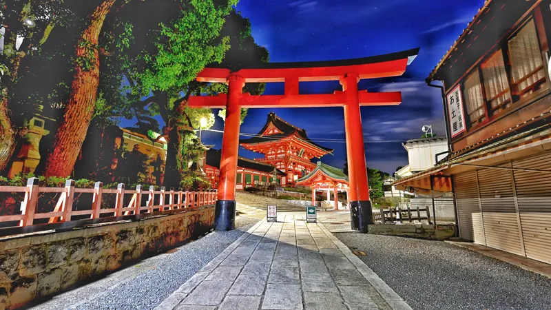 Fushimi Inari night view