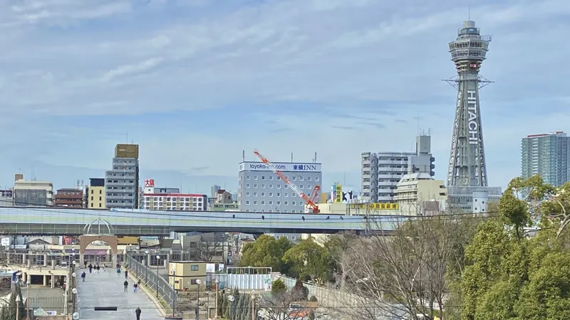 Tennoji Zoo and Tsutenkaku