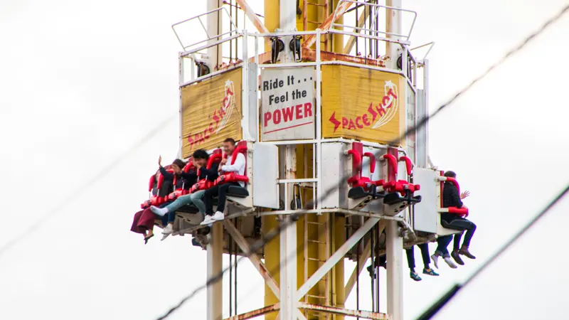 Bee Tower aerial view ride