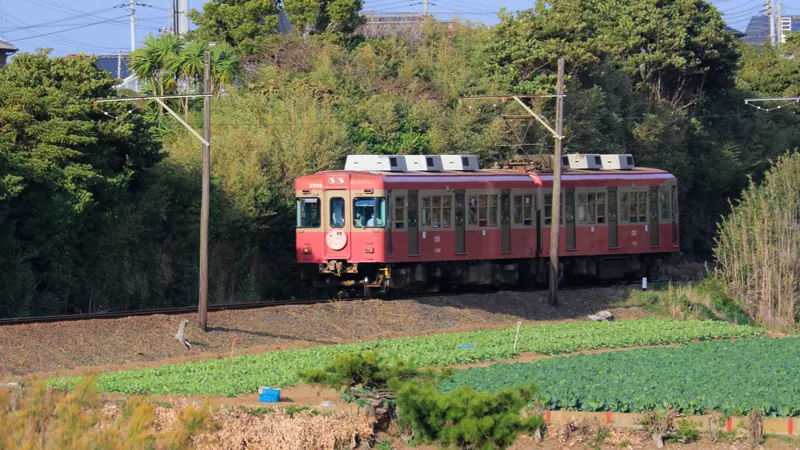 Choshi Electric Railway on rural track