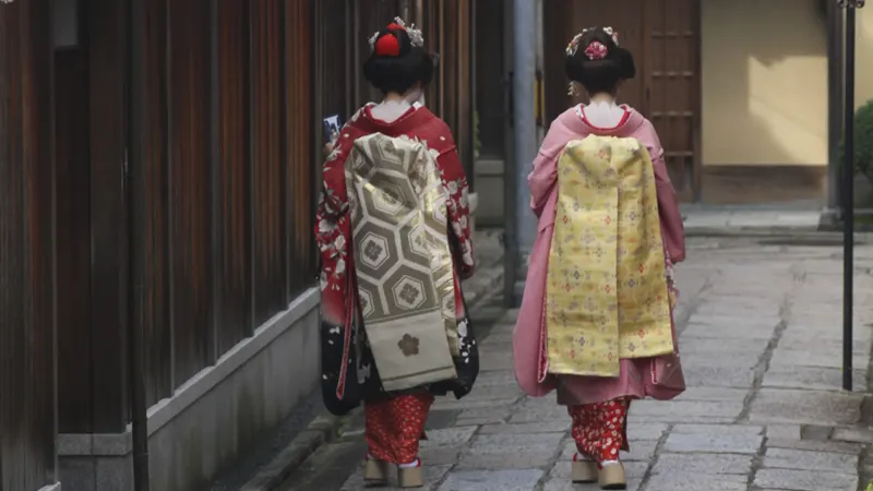 Gion maiko in traditional attire
