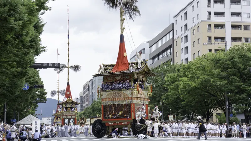 Gion float moving museum
