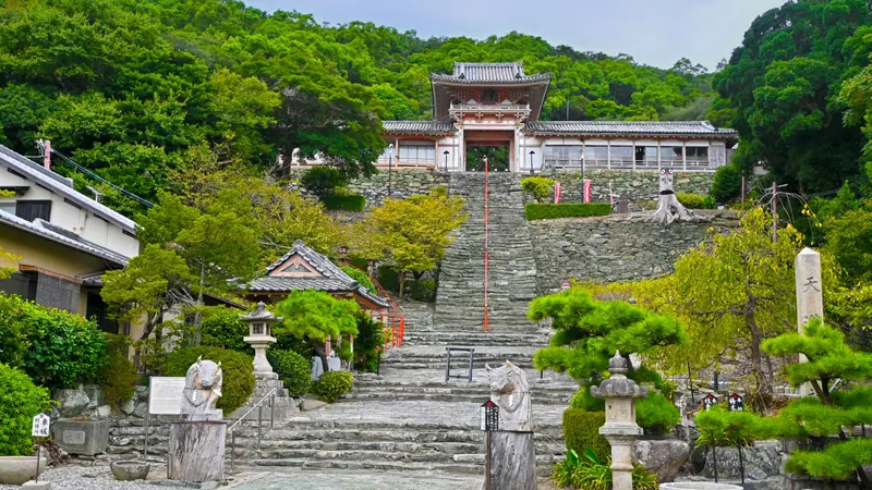 Wakaura Tenmangu Shrine above the stairs