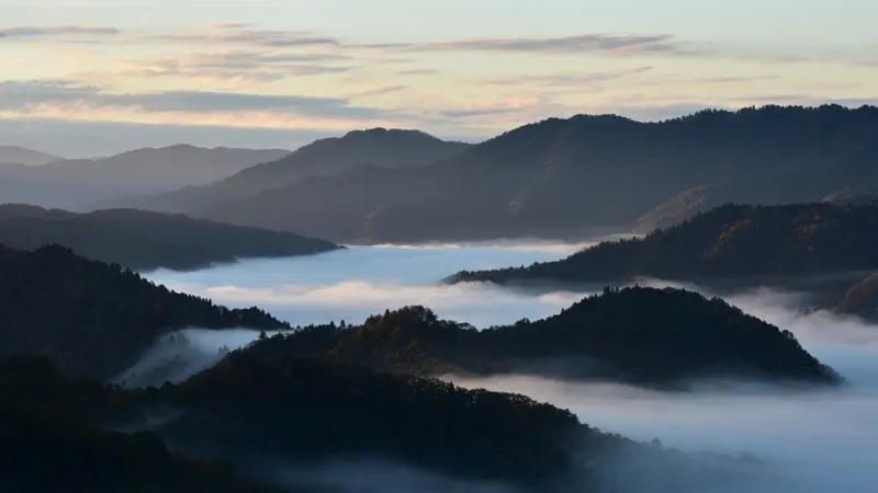 Onyudani valley filled with clouds