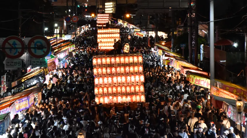 Lantern procession float lights
