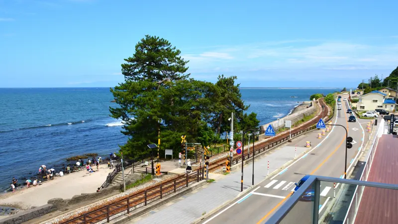 Amaharashi Coast and railway