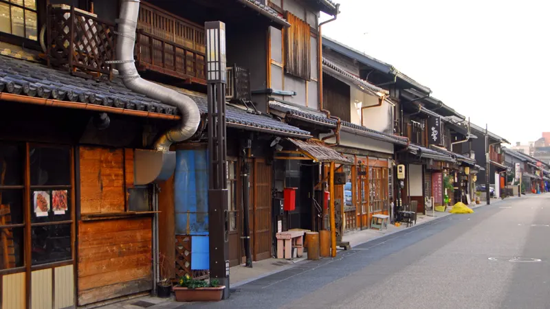 Inuyama Castle Town streets