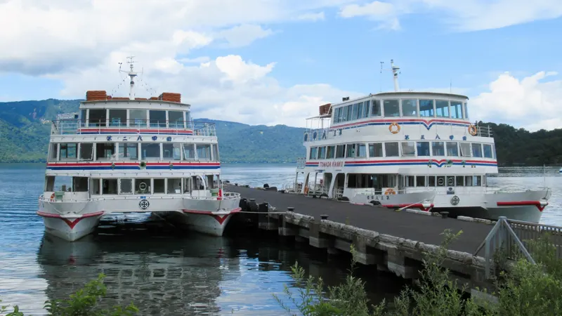 Lake Towada sightseeing boat