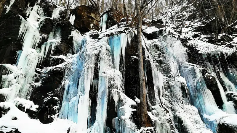 Oirase Stream frozen waterfall