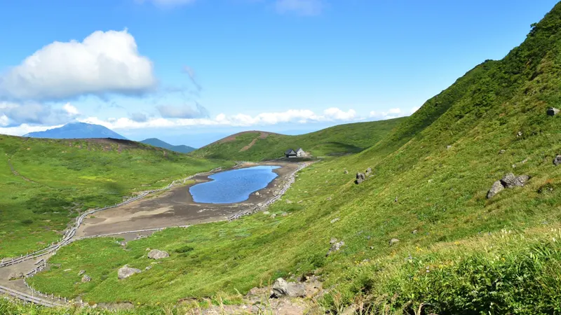 Amida Pond crater lake