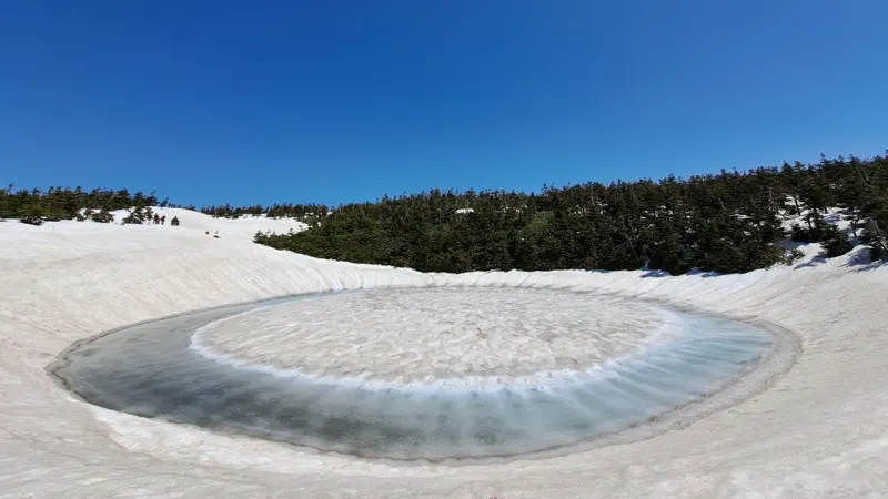 Hachimantai Kagami Pond Dragon Eye