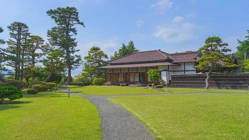 Fujita Memorial Garden lawn