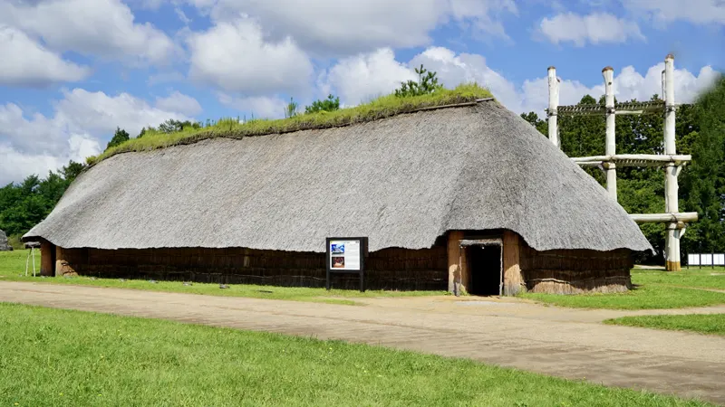 Large pillar building exterior