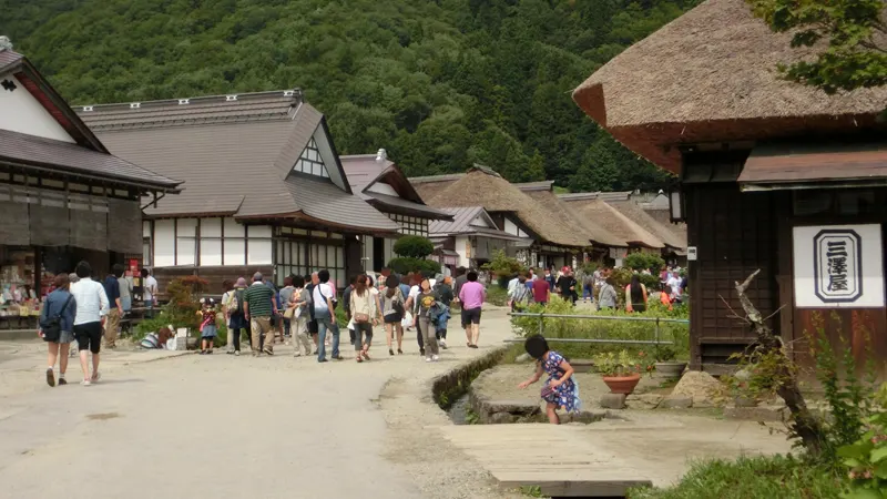 Thatched houses along highway