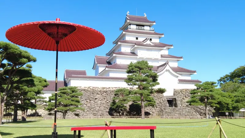 Tsurugajo Castle keep exterior