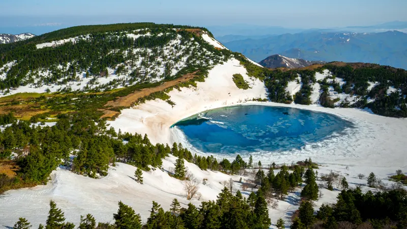 Witchs Eye in spring thaw