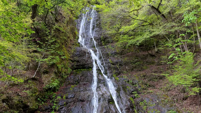 Marugami Falls 76m drop