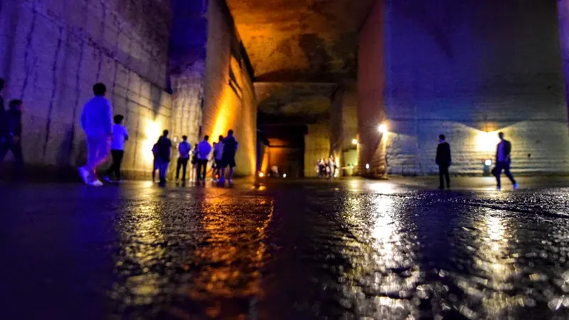 Oya stone quarry interior