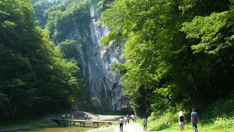Geibikei Gorge cliffs